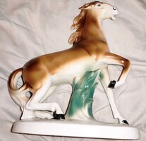 Vintage Wagner & Apel (Lippelsdorf / Gräfenthal) porcelán ló szobor (GDR)