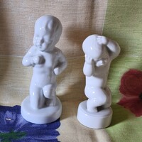 Bing & Grøndahl (B&G) dán porcelán figurapár.  A négy fájdalomból a fogfájós és a fejfájós kisfiú