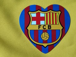 BARCELONA SZÍV ALAKÚ ​HŰTŐMÁGNES