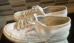 Eredeti Fehér Superga Vászoncipő / Sneaker (Kiváló állapotban!) ​Eladó a képeken látható, klasszikus