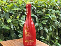 CHAMPAGNE CLUB - Piper-Heidsieck × Jean Paul Gaultier – Millenniumi „Corset” pezsgőpalack 1999