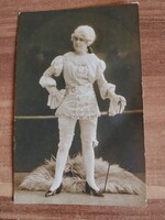1 db műtermi fotó, hölgy, készítő Atelier Vogel, Kassa,  méret:14cm x 9cm, dátumozva: 1923
