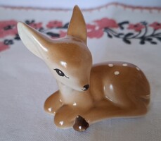 Fekvő őzike (gida) szobor Drasche (Kőbányai) Porcelángyár