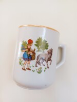 Régi mesés Zsolnay porcelán bögre- Piroska és a farkas