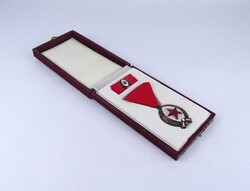 2B215 Munka Érdemrend bronz fokozat tűzzománc szocialista kitüntetés