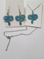 Blue snake-shaped jewelry set