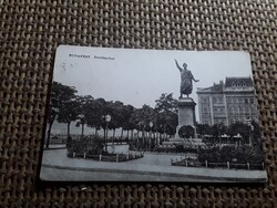 Budapest- Petőfi szobor.