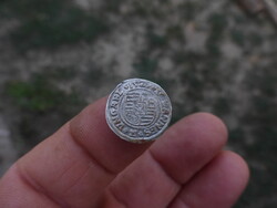 Szapolyai János dénár 1527  K - T