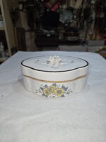 Hollóházi porcelán bonbonier