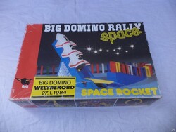 Big domino rally  - Space Rocket retro játék  (5309)