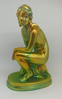 Zsolnay porcelán eozin térdelő női akt!