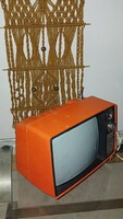 Retró narancssárga junoszty kis TV