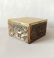 Iparművészeti bronz-sárgaréz doboz fa belsővel – 965g (Zsanérhibás)