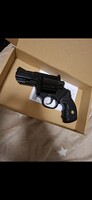Keserű Művek Revenge 14m gumilövedékes, lakásvédelmi revolver.