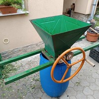 Large Grape Crusher