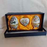 Porcelán ékszertartó szett díszdobozban – 2 db tojás és 1 db szív bonbonier