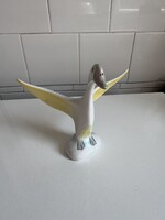 Retro Hollóházi porcelán hattyú / szárnyait bontó lúd figura – Jelzett