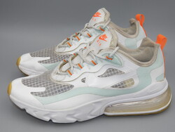 Nike Air Max 270 React sportcipő, 39 -es