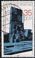 ND2735p / NDK 1982 Az Auschwitz-Birkenau-emlékmű bélyeg pecsételt
