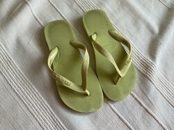 Havaianas slippers size 35-36