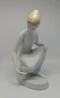 Hollóházi porcelán vízmerítő hölgy!