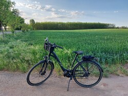 Tourray 2.0 Raymon Shimano mattfekete női kerékpár