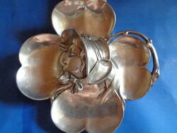 20. század elején (1910 körül) készült, Art Nouveau (szecessziós) stílusú,szerencsét hozó négylevelű