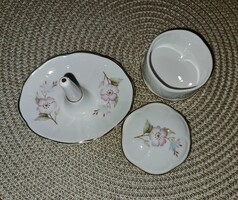 Angol Fine Bone China porcelán ékszertartó szett – Camelot & Staffordshire Royale, azonos virágdekor
