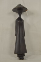 Vintage kézzel faragott fa szobor – Ázsiai figura kalapban-A129