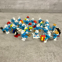 Peyo Smurfs Hupikék Törpikék 27 db-s játékfigura szett