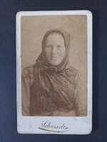 Antik CDV fotó – fejkendős idős asszony portréja, Schmidt fényképész, Budapest, 1890 körül  260829