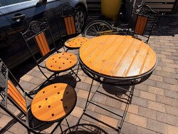Unique Wrought Iron Garden Set – Table + 4 Chairs