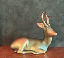 Zsolnay eozin szarvas , pajzspecsétes