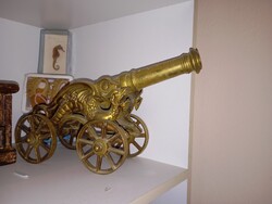 Bronz ágyú.