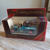 Nice 1984 Matchbox (Crossley Beer Truck, Models of Yesteryear series)
