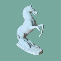 Porcelán ágaskodó ló figura – arany kontúros retró porcelán szobor