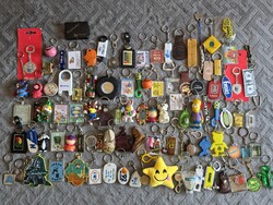 Retro Keychain Collection 100 pcs, Mixed Item Set