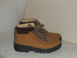 Vibram cipő, bakancs ( 42-es)