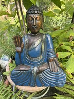 Festett nagy meretu fa buddha szobor