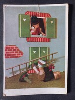 NDK képeslap – népviseletes babák, létráról leeső fiú az ablak alatt, 1959