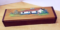 Costa Rican souvenir, painted lid jewelry box made of wood, with rural lacquer