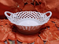 Hófehér, kétfüles, áttört  porcelán  kosár