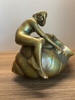 Zsolnay porcelán eozinmázas szobor, lány kagylóval - Restaurált!