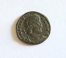 Római Constans bronz. Nézd a videót!