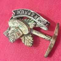 Régi  bross 4  cm-es