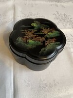 A very beautiful flower-shaped lacquer wooden hand-painted jewelry holder