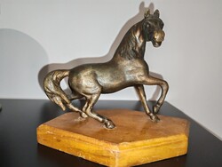 Bronz/réz lovas szobor