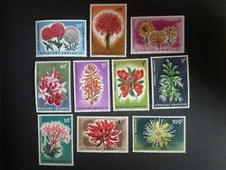 Ruanda postatiszta virágok 1966