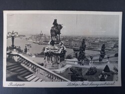 Régi képeslap Budapest Látkép Jenő herceg szobrával 1933