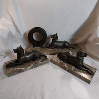 Antik Art Deco márvány kandallóóra garnitúra kutya szobrokkal, 3 részes